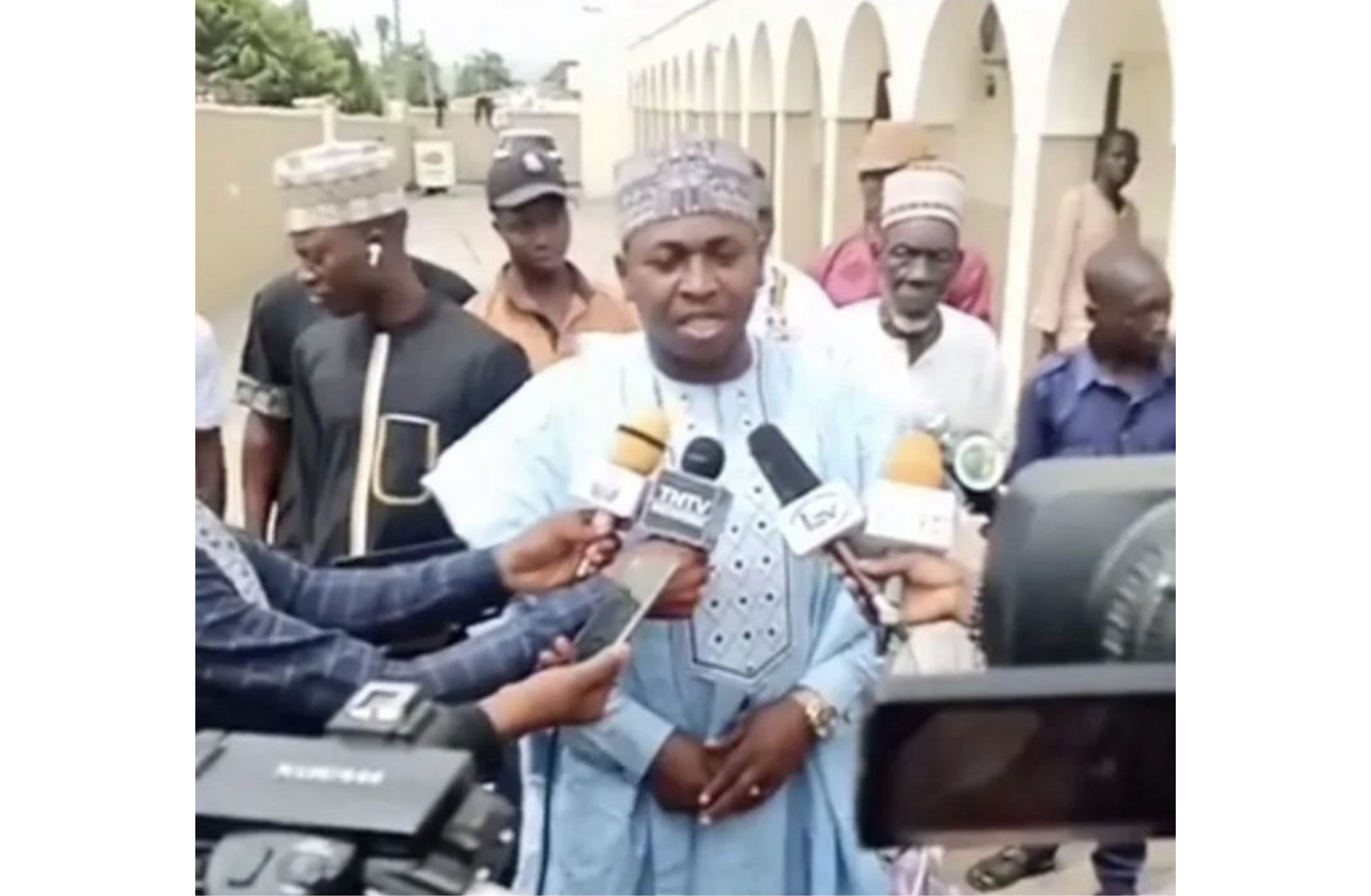 Pray For the Peace, Security and Unity of the Nation-Imam